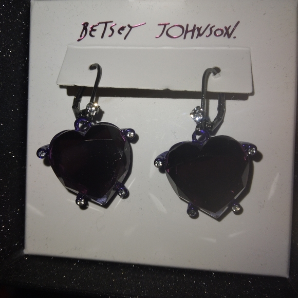 Betsey Johnson Stone Heart Earrings - Picture 3 of 6